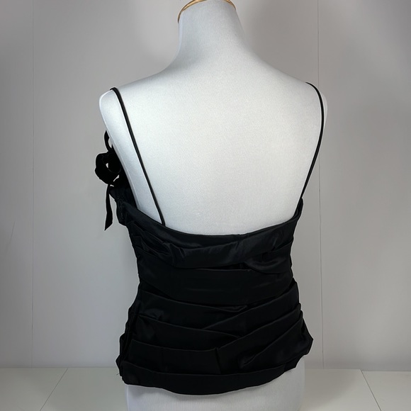 Lily Simon Black Ruched Top, Sleeveless, Size 6 - Picture 2 of 15